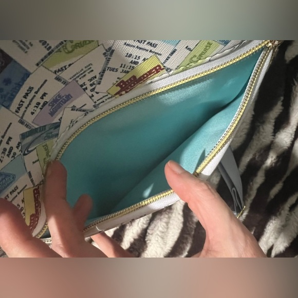 Disney Mini Backpack Old Fastpass Tickets - Picture 2 of 6